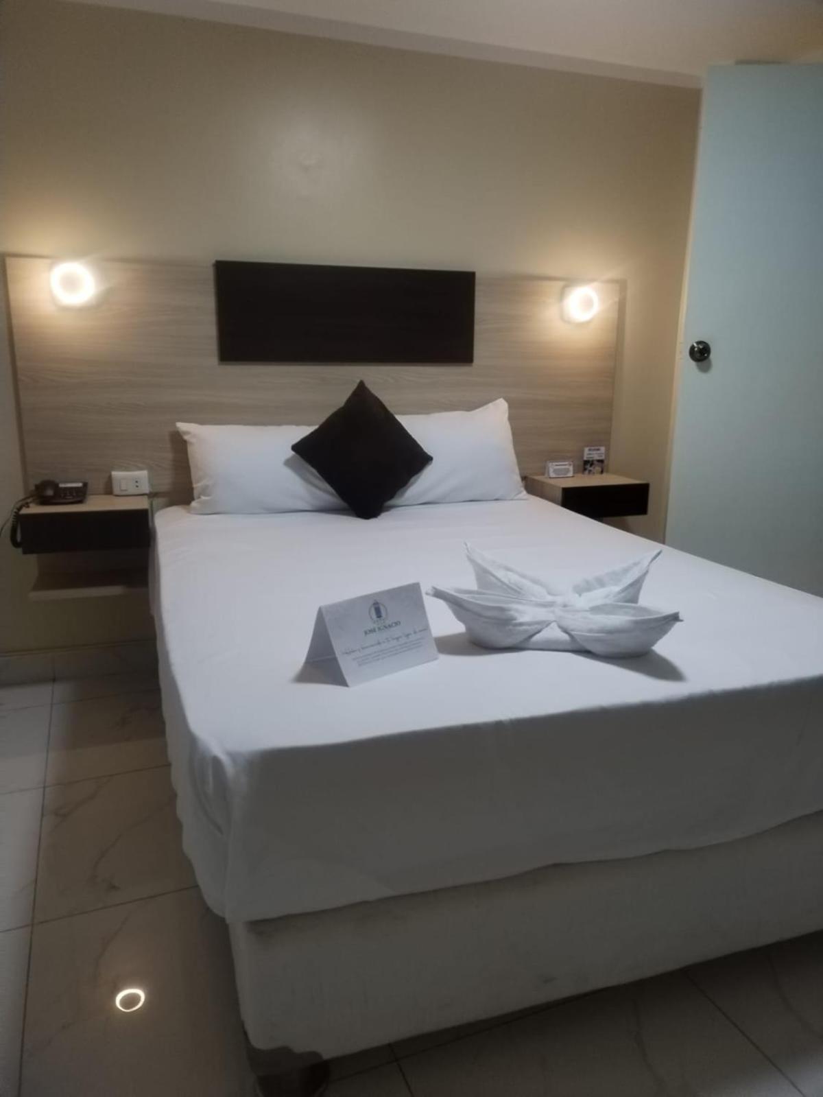Hotel Jose Ignacio Chepen Luaran gambar